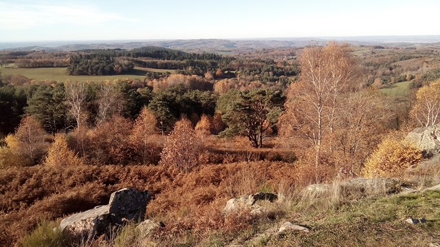 Paysages lointains de la Roche de Vic